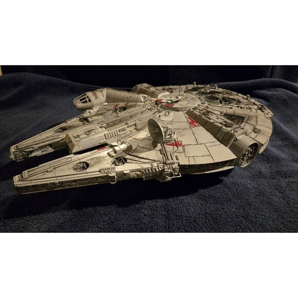 STAR WARS Millennium Falcon 1/72 scale Plastic Model Fine Molds, With LE… - Picture 8 of 16
